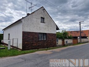 Nabízíme k prodeji rodinný dům v obci Nebílovský Borek