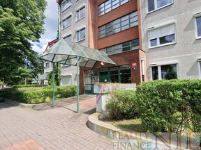 Nabízíme k pronájmu prostorný byt 2+kk, kompletně vybavený, v klidné lokalitě